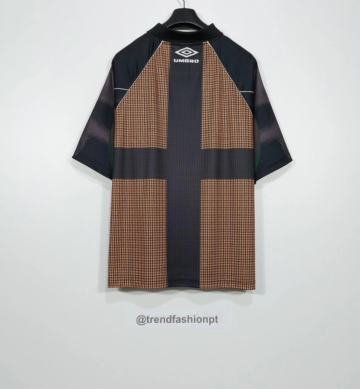 Camiseta polo Umbro Cult Unity - multicolor L – photo 9